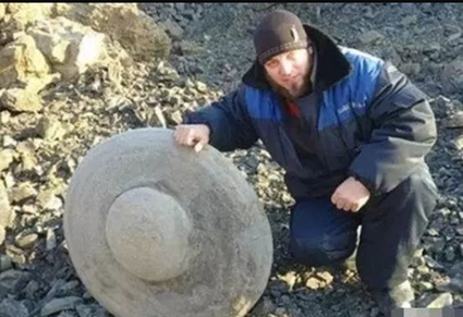 西藏一万两千年前的石碟 外星人存在的证据？